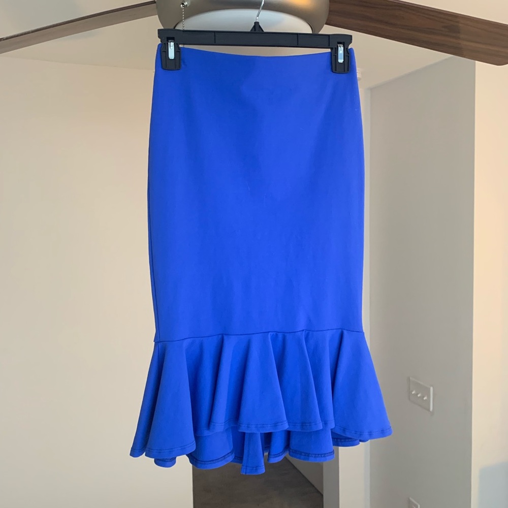 Bebe skirt